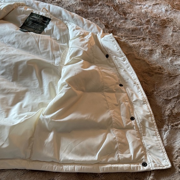 Eddie Bauer Premium Goose Down Vest – Women’s Size L - Picture 10 of 10